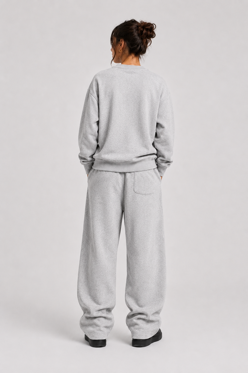 Core Fleece Sweatshirt (Flower Gray)